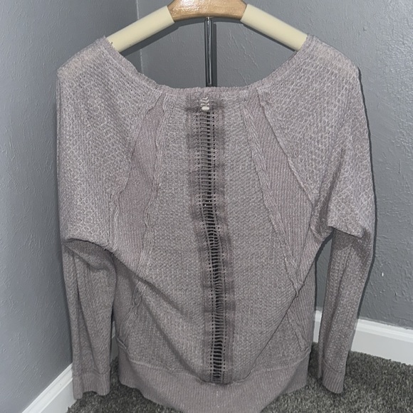 BKE High Low Lavender Shirt with Gorgeous Back Detail - Picture 4 of 5